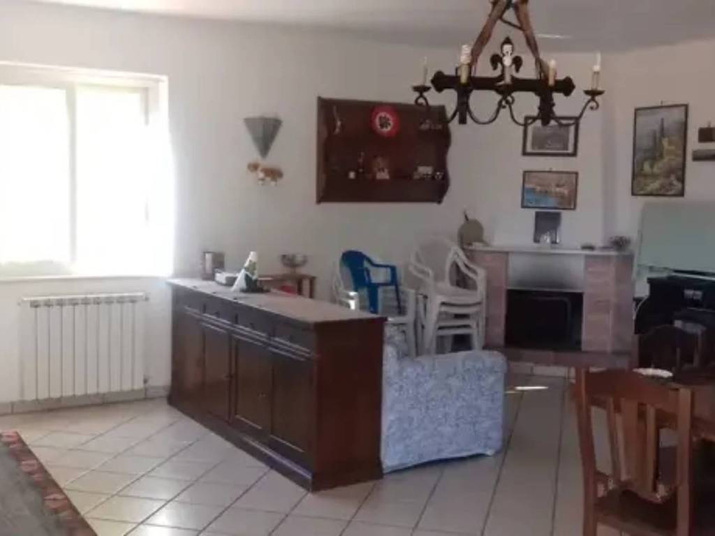 Villa a Roccagloriosa in Via Mortelle (Roccagloriosa) - Foto 4