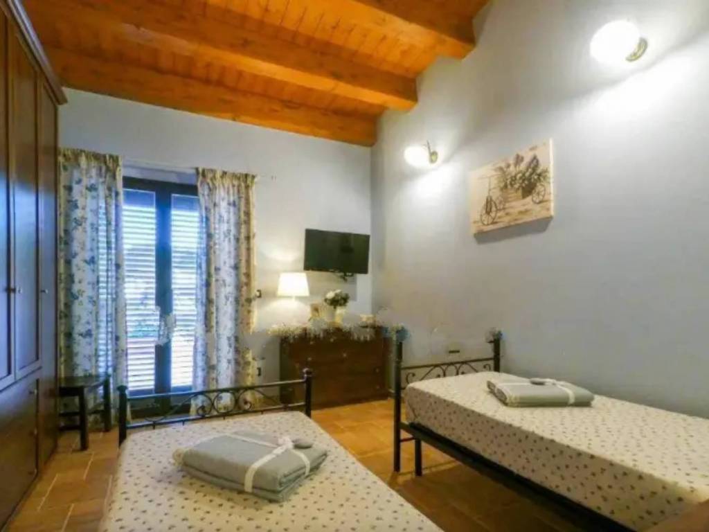 Villa a Siracusa in Via Eumenidi - Foto 3