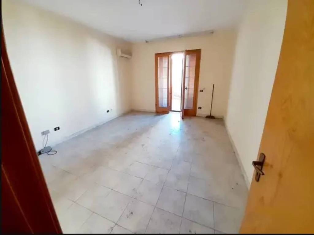 Appartamento a Casarano in Via Alessandro Volta - Foto 3