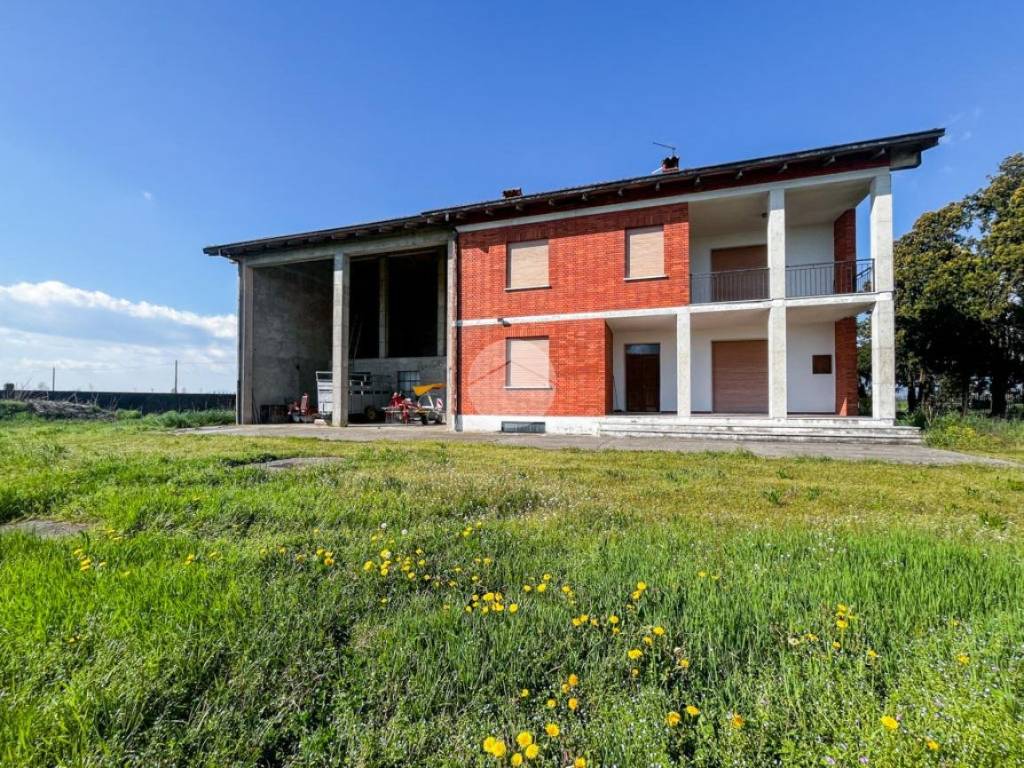 Casa indipendente a Castrezzato in Via Monticelle - Foto 3