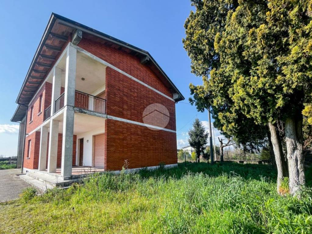 Casa indipendente a Castrezzato in Via Monticelle - Foto 5