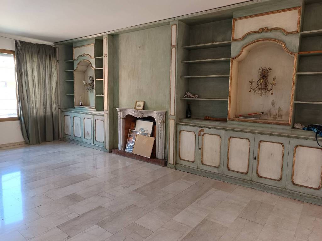 Appartamento a Prato in Via Monte Grappa, 18 - Foto 2