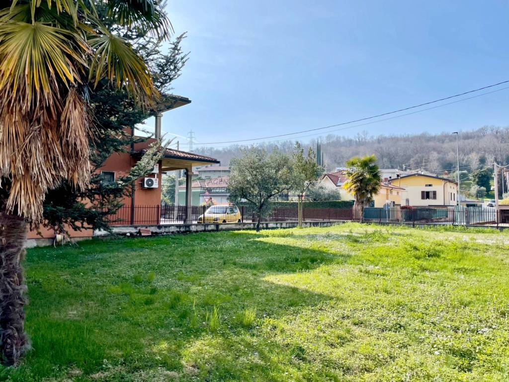Terreno a Corte franca in Via Villa, 1 - Foto 4
