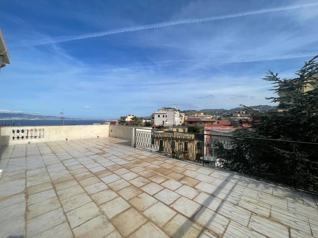 Appartamento a Reggio calabria in Via Reggio Campi - Foto 2