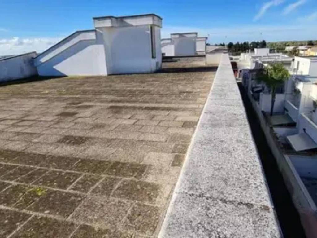 Palazzo / stabile a Salice salentino in Via Pietro Nenni - Foto 4