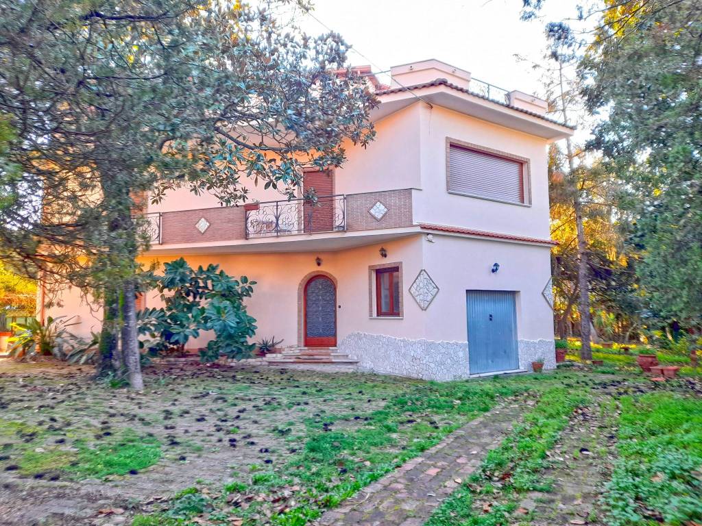 Villa a Formia in Via degli Orti, 208 - Foto 2