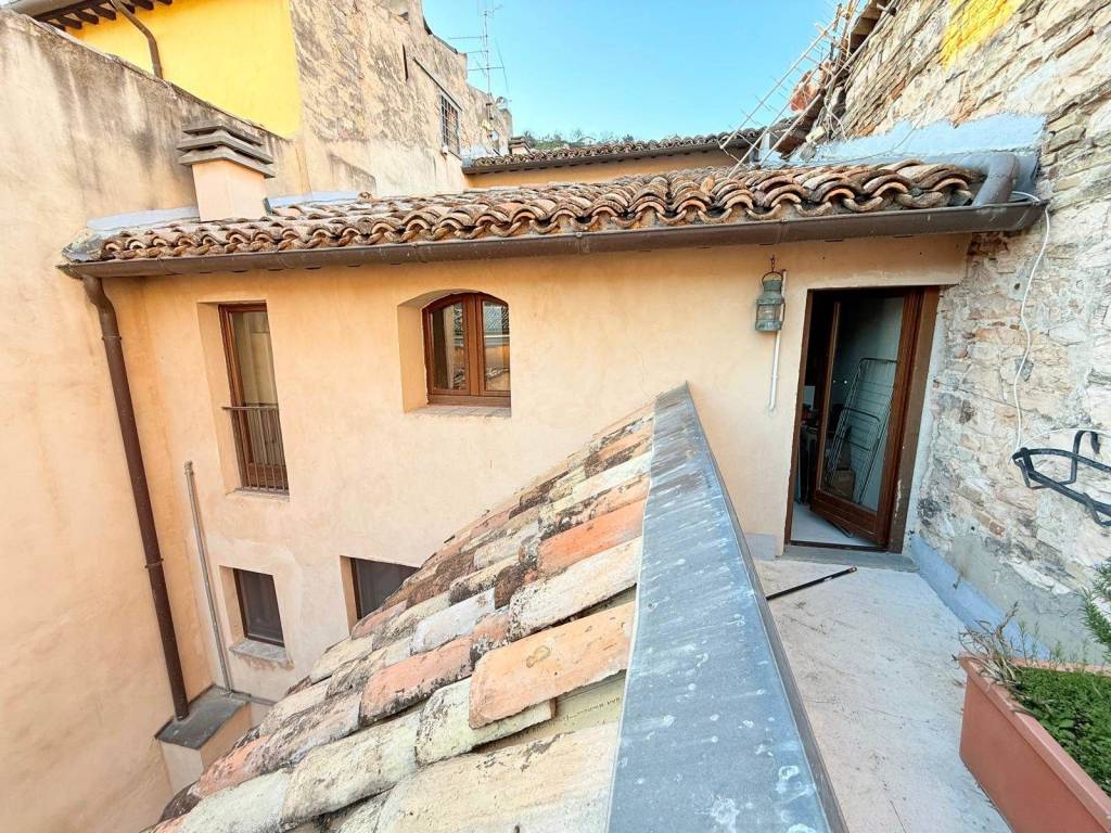 Appartamento a Fossombrone in Via Giganti, 71 - Foto 3