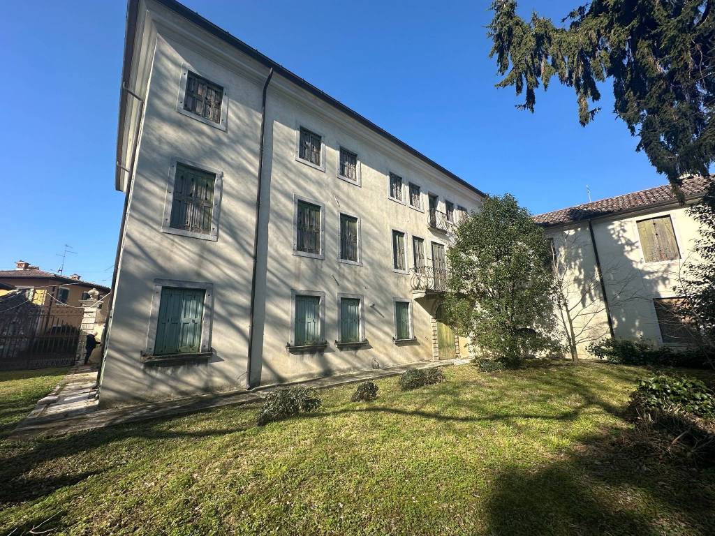 Palazzo / stabile a Turriaco in Piazza della Libertà, 1 - Foto 3
