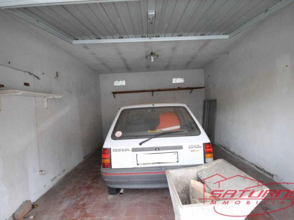 Appartamento a Lucca in Via Luigi Vecchiacchi, , 47 - Foto 5