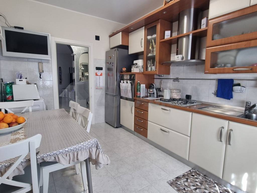 Appartamento a Gallarate in Via Amatore Sciesa - Foto 5