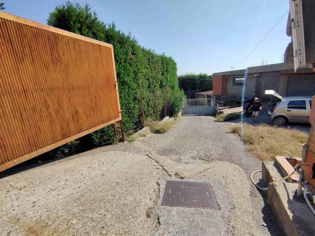 Immobile a Roccalumera in Strada provinciale 25bis - Foto 2