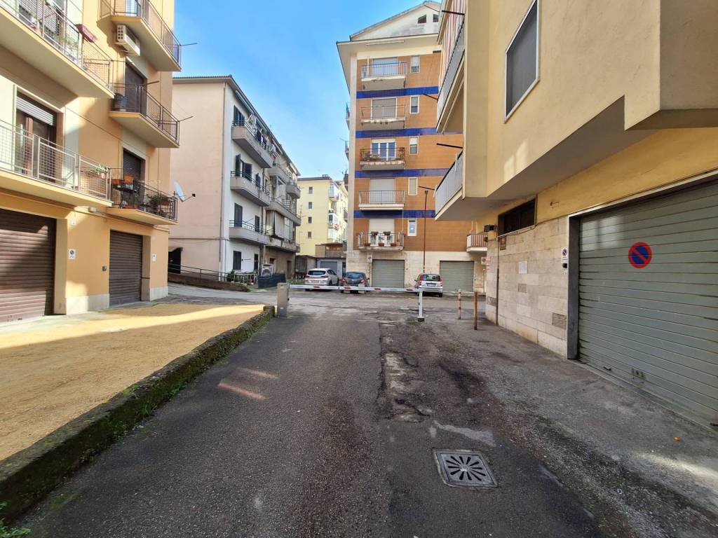 Appartamento a Benevento in Via Torre della Catena - Foto 5