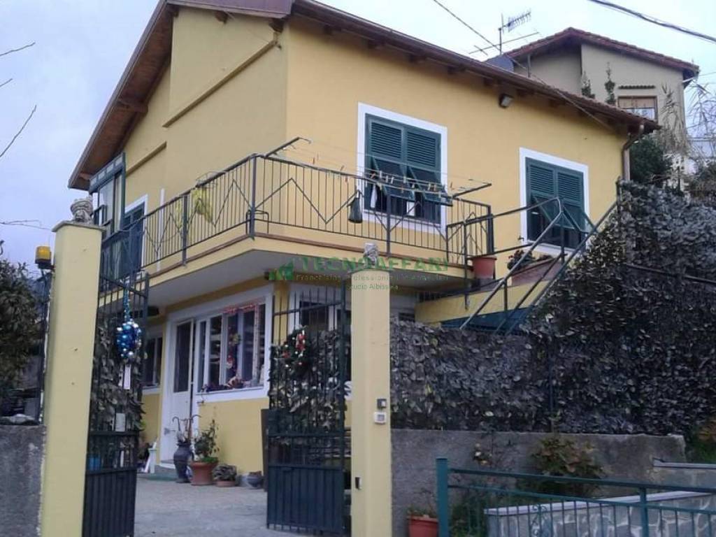 Villa a Stella in Località Rovieto Superiore - Foto 2