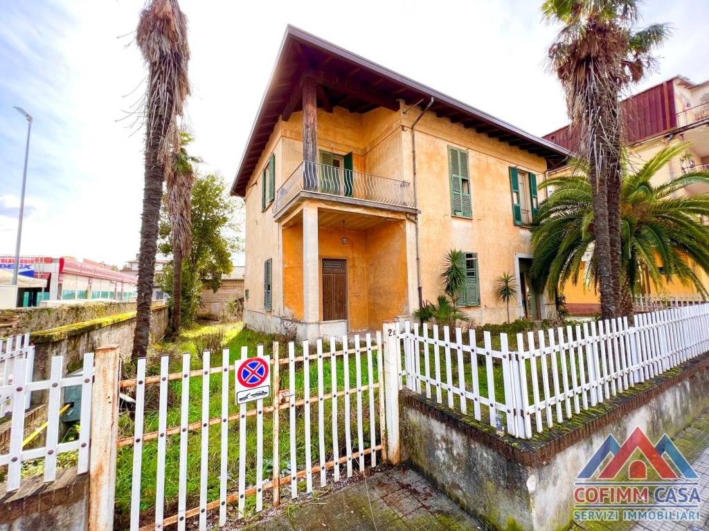 Casa indipendente a Sora in Viale San Domenico, 2 - Foto 3