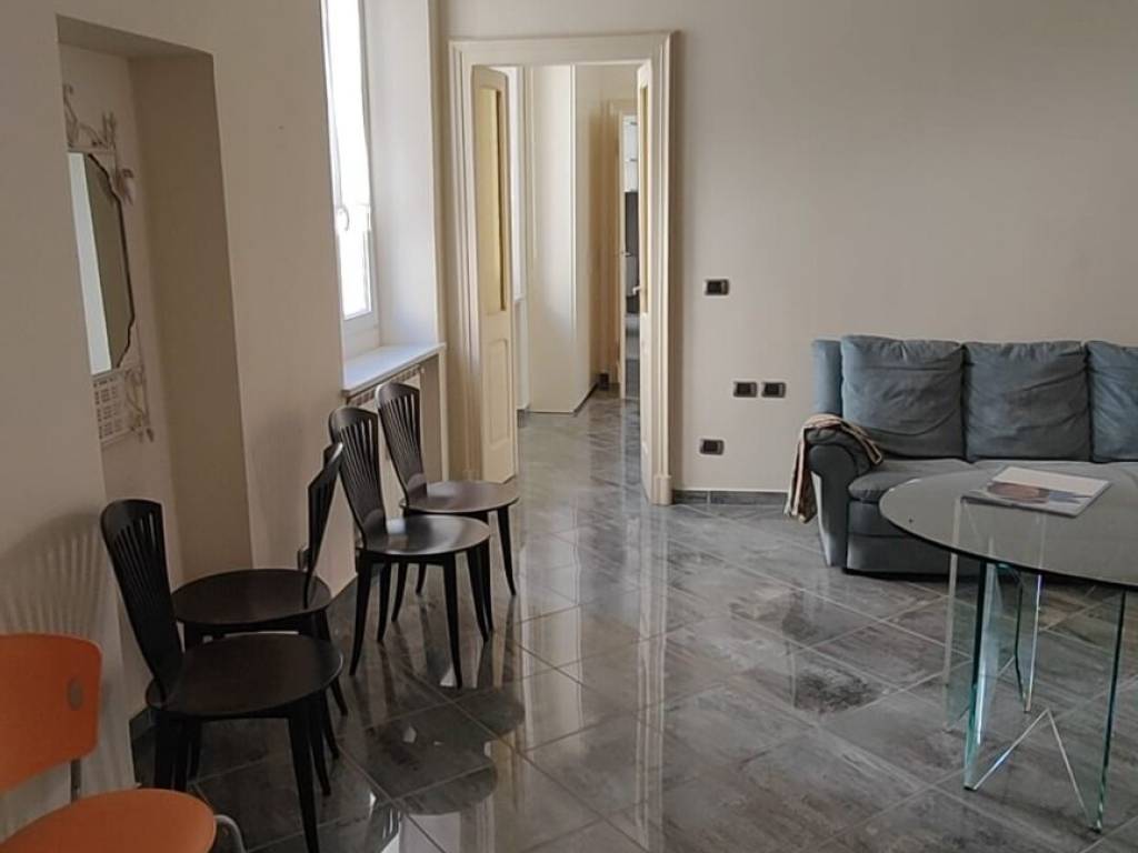Appartamento a Casale monferrato in Via Massimo d'Azeglio, 23 - Foto 2