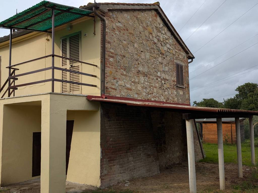 Casa indipendente a Castiglione del lago in Via Soccorso, 101 - Foto 2