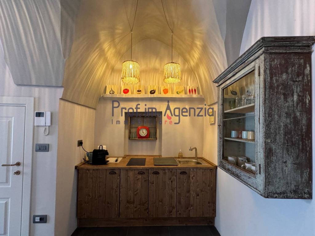 Palazzo / stabile a Ostuni in Via Luca Mindelli - Foto 4