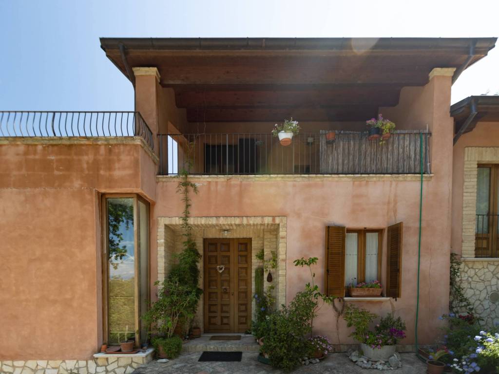 Villa a Bucchianico in Via Feudo, 30 - Foto 2