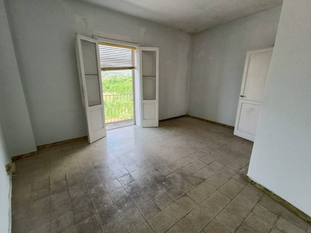 Casa indipendente a Isernia in Piazza 10 Settembre, 17 - Foto 2