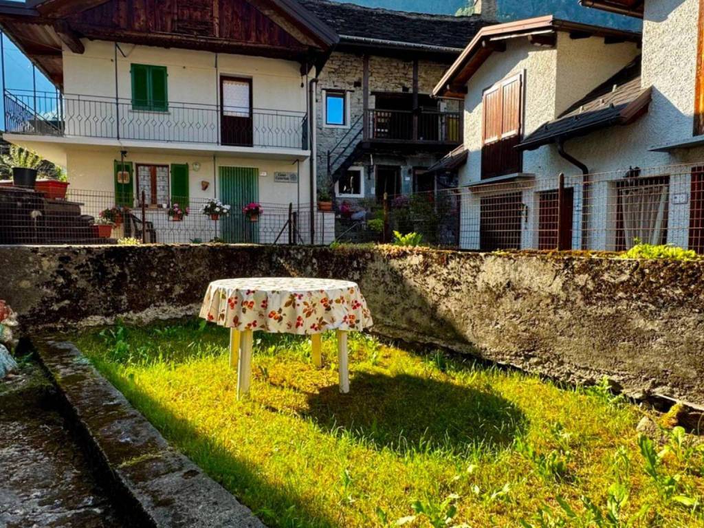 Casa indipendente a Antrona schieranco in Via Colonasca, 66 - Foto 3