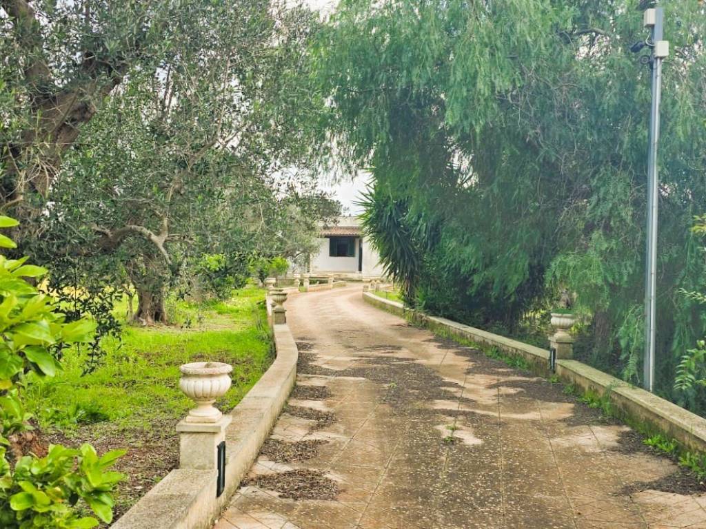 Casa indipendente a Neviano in Strada Comunale di Parabita - Foto 4