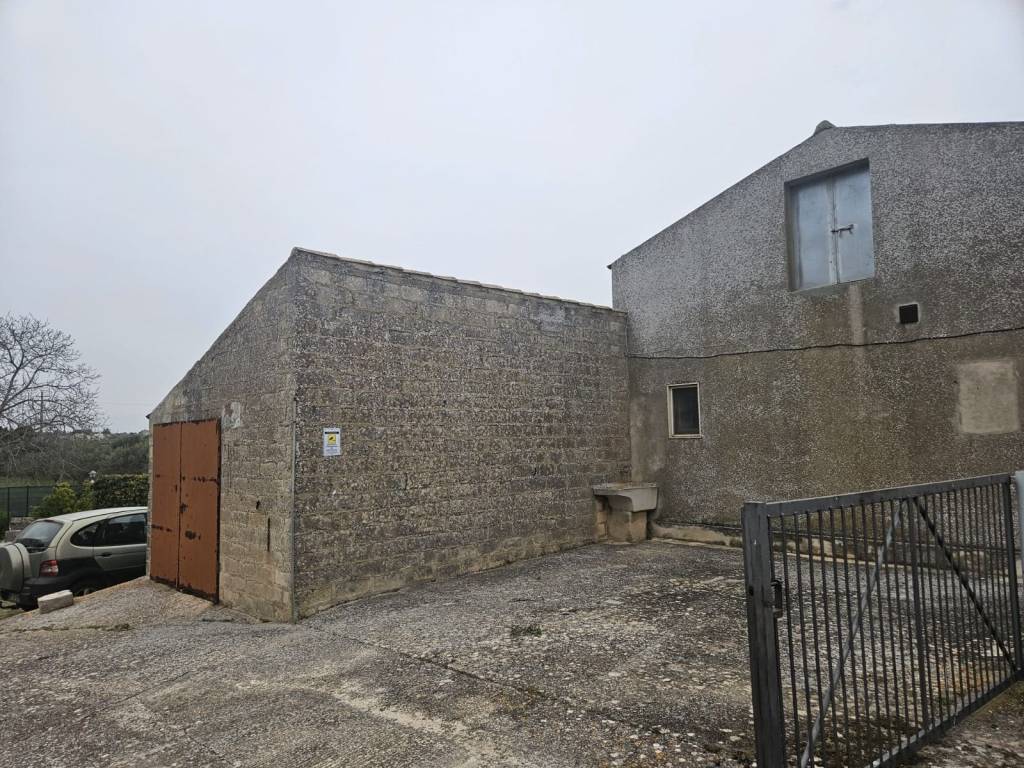 Villa a Noto in Strada Provinciale Palazzolo-Testa dell'Acqua-Noto, 34 - Foto 3