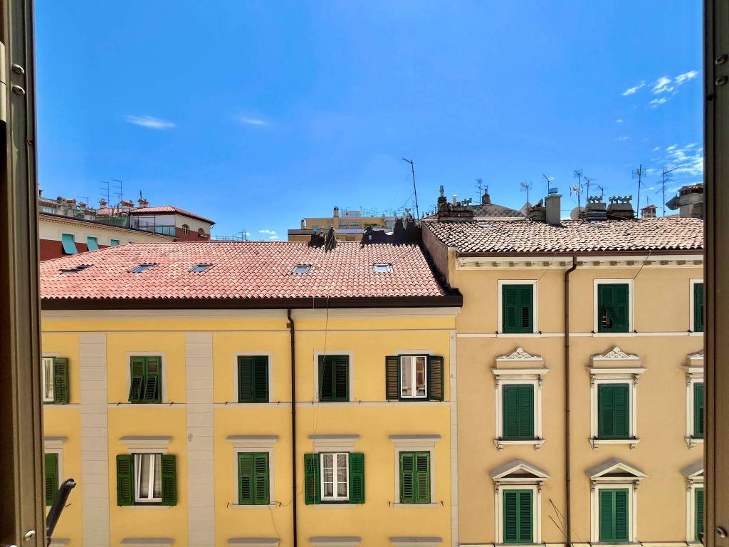 Appartamento a Trieste in Via Carlo e Giani Stuparich, 14 - Foto 3