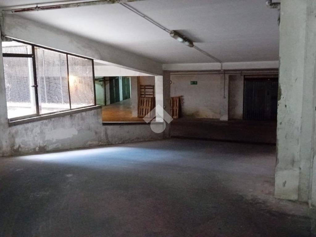 Box / garage a Avellino in Via Circumvallazione, 158 - Foto 5