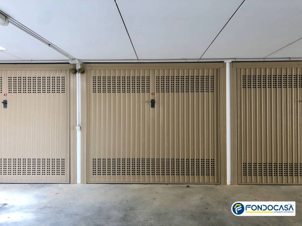 Box / garage a Loano in Via Aurelia - Foto 3