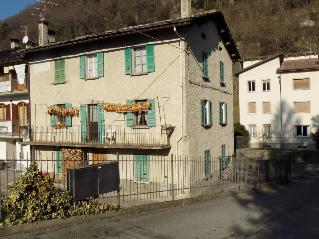 Casa indipendente a Chiavenna in Via Giosuè Carducci - Foto 4
