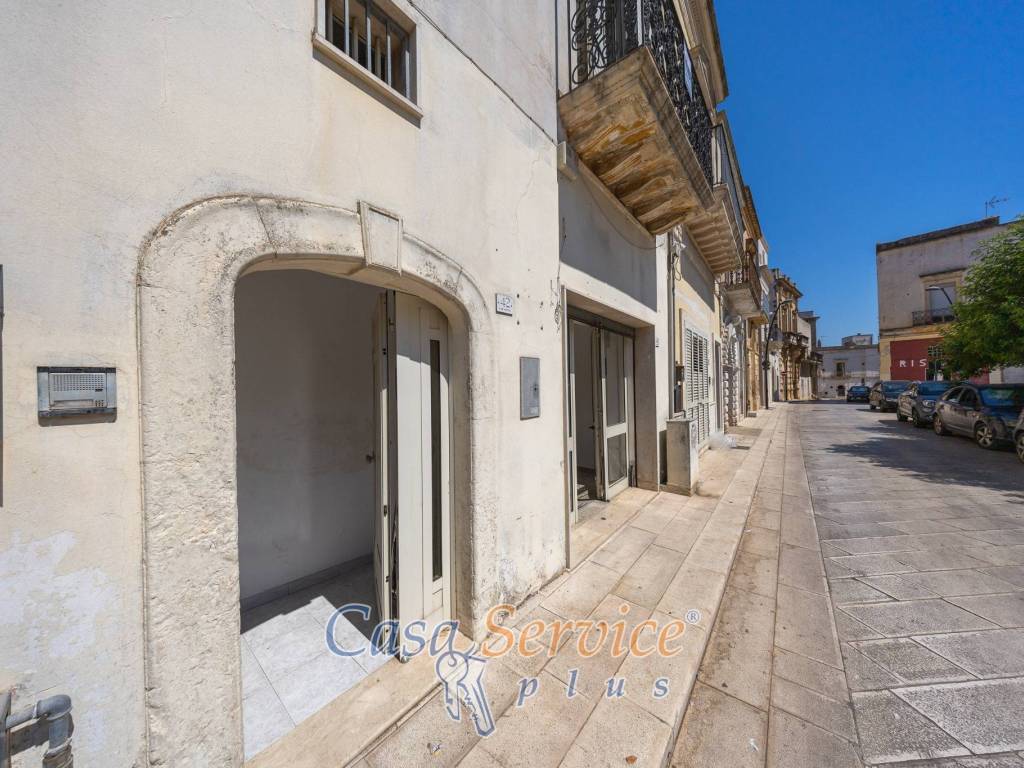 Casa indipendente a Neviano in Via Principe di Napoli - Foto 3