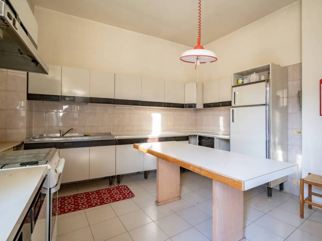 Appartamento a Merate in Via Cerri, 6 - Foto 3