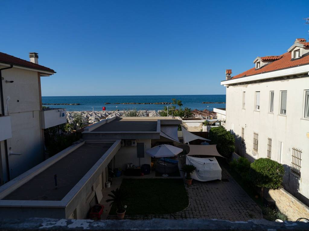 Casa indipendente a Francavilla al mare in Viale Nettuno, 285 - Foto 4