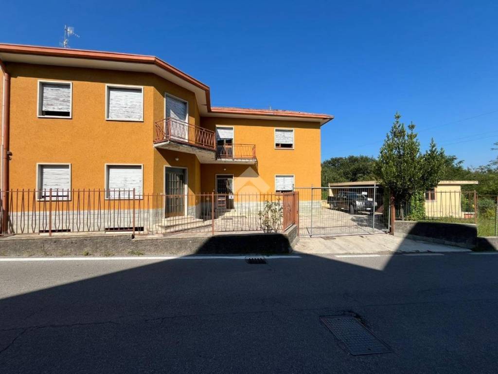 Villa a Mapello in Via Divisione Alpina Tridentina, 8 - Foto 2