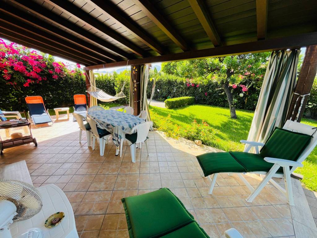Villa a Campofelice di roccella in Via Camillo Camiliani - Foto 2