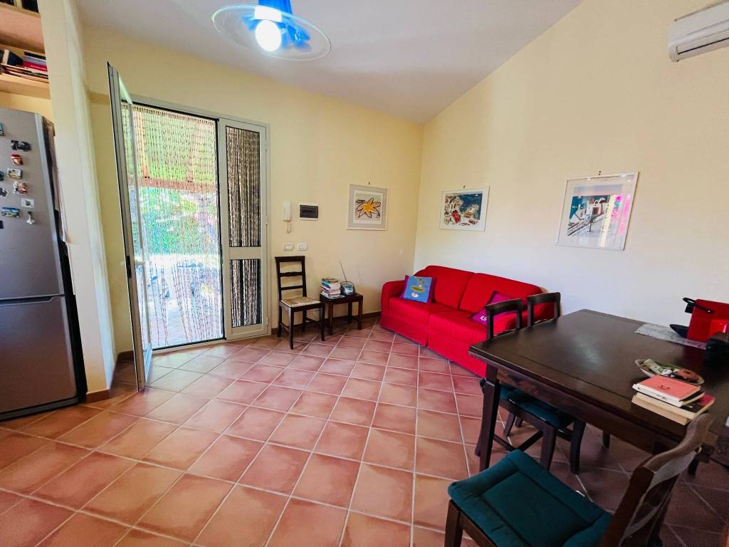 Villa a Campofelice di roccella in Via Camillo Camiliani - Foto 4