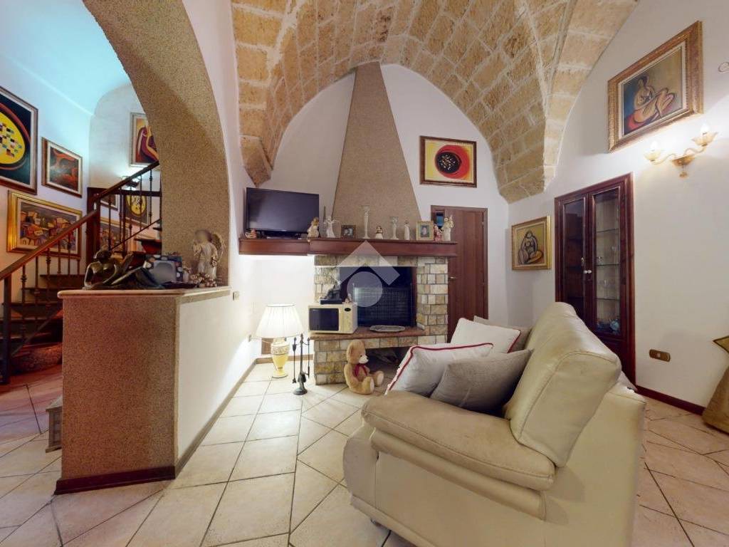 Casa indipendente a Francavilla fontana in Via Santa Cesarea - Foto 4