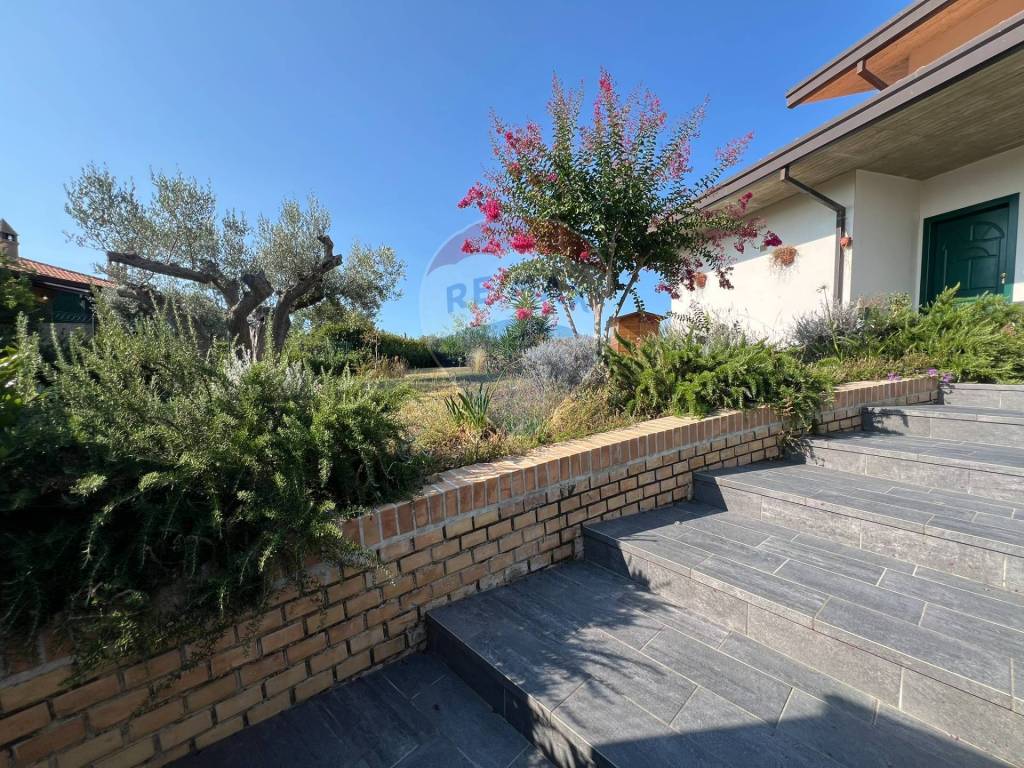 Villa a Lanciano in Via Canaparo, 55 - Foto 3