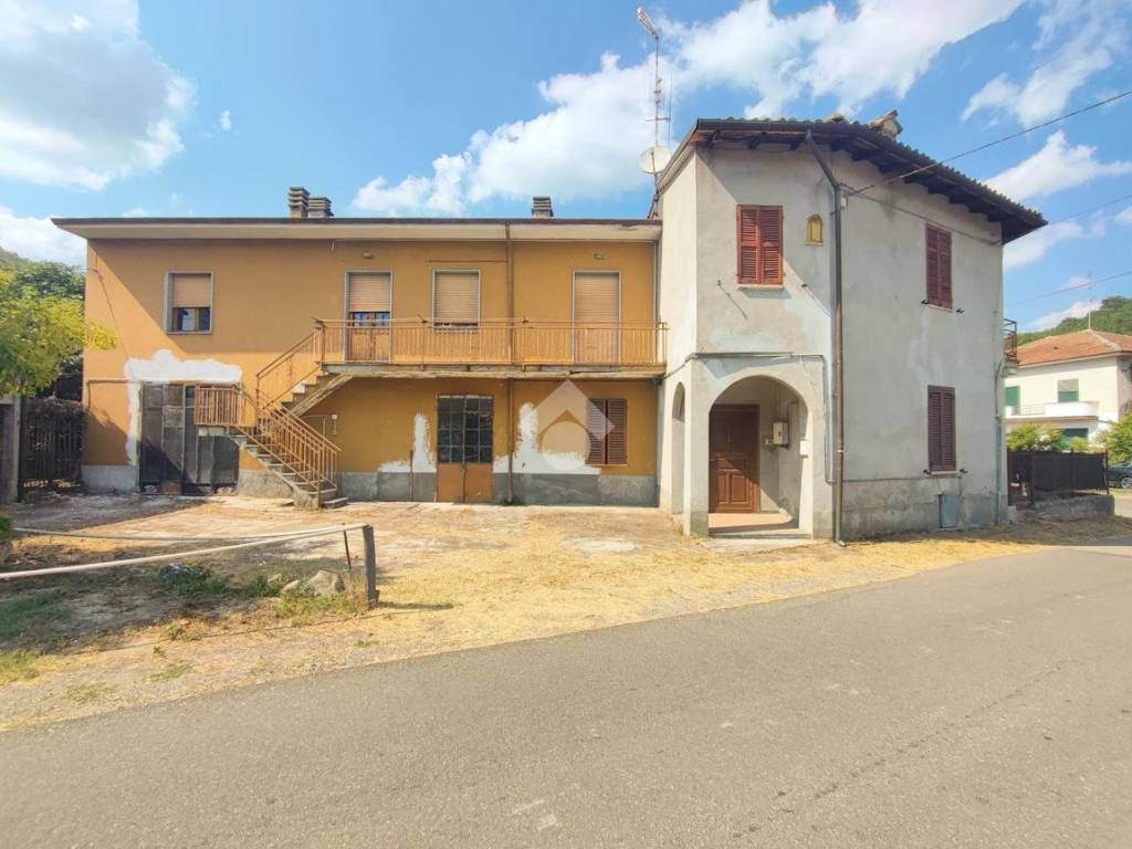 Casa indipendente a Avolasca in Strada Comunale Tortona Garbagna, 18 - Foto 2