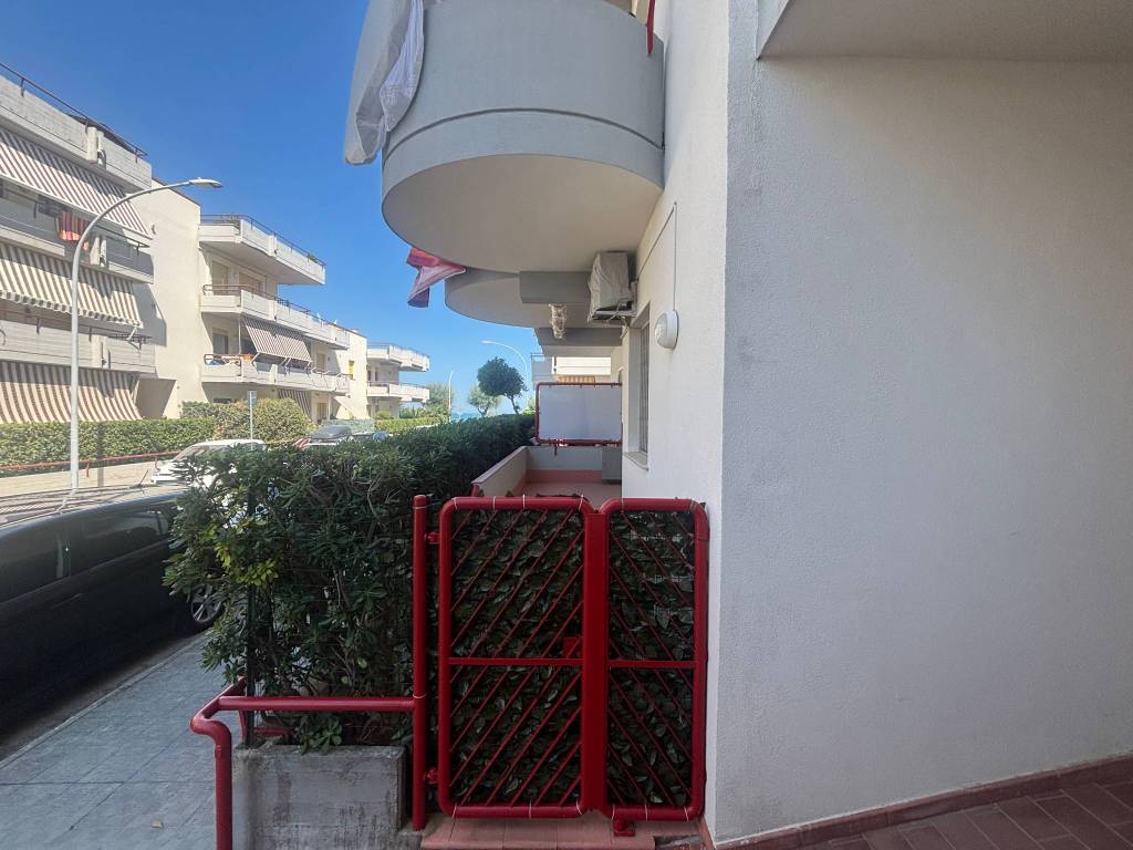 Appartamento a Martinsicuro in Via Procida, 3 - Foto 2