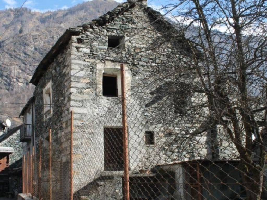 Casa indipendente a Antrona schieranco in Frazione Rovesca - Foto 2