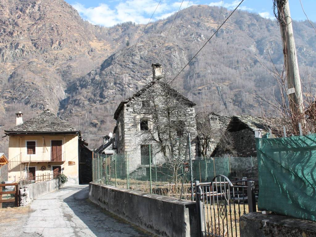 Casa indipendente a Antrona schieranco in Frazione Rovesca - Foto 4