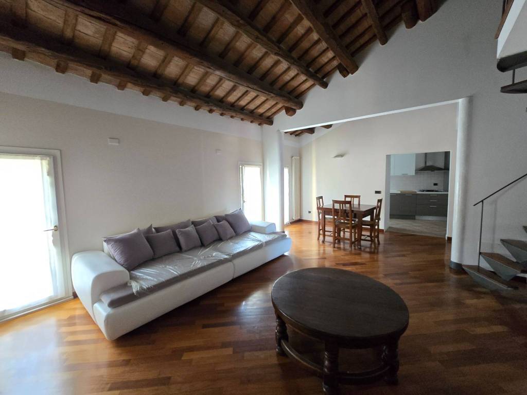 Appartamento a Ferrara in Corso Porta Mare - Foto 2