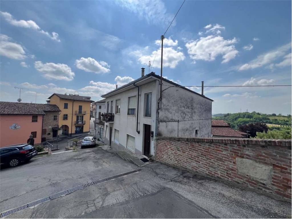 Casa indipendente a Montechiaro d'asti in Via piesenzana, 70 - Foto 2