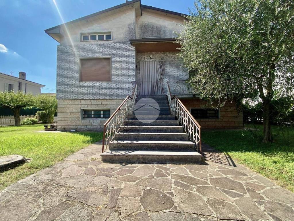 Villa a Calvisano in Via Isorella, 14 - Foto 2