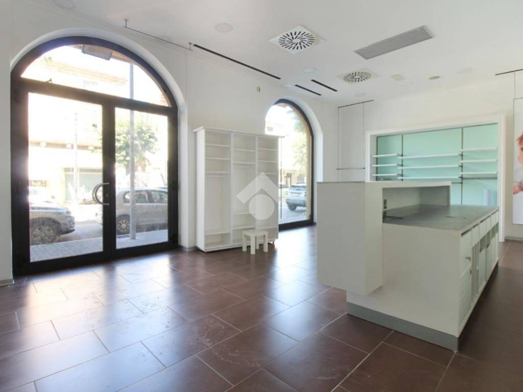 Loft / open space a Roseto degli abruzzi in Via Nazionale, 275 - Foto 4