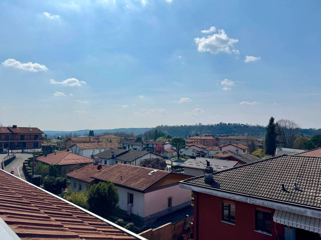 Attico / mansarda a Malnate in Via Sesia, 9 - Foto 3