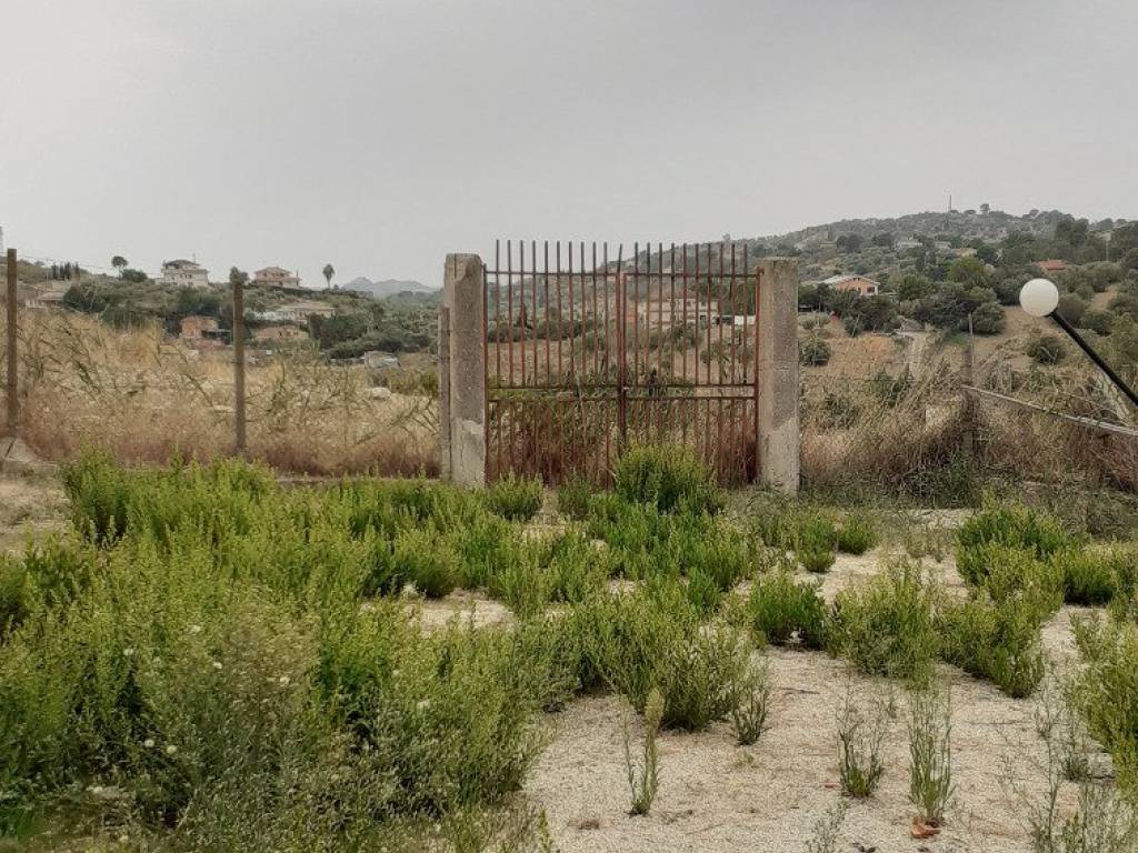 Villa a Caltanissetta in Via Salvatore Averna - Foto 5