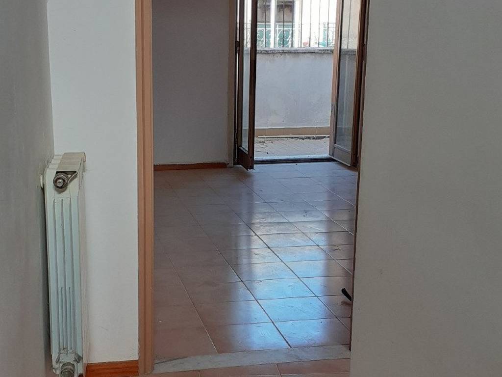 Appartamento a Caltanissetta in Piazza Giuseppe Garibaldi, 5 - Foto 5