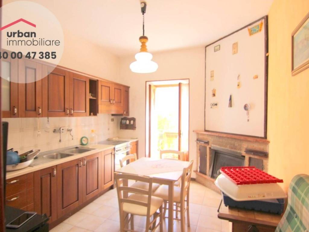Appartamento a Tornimparte in Via Colle Fiascone, 7 - Foto 4